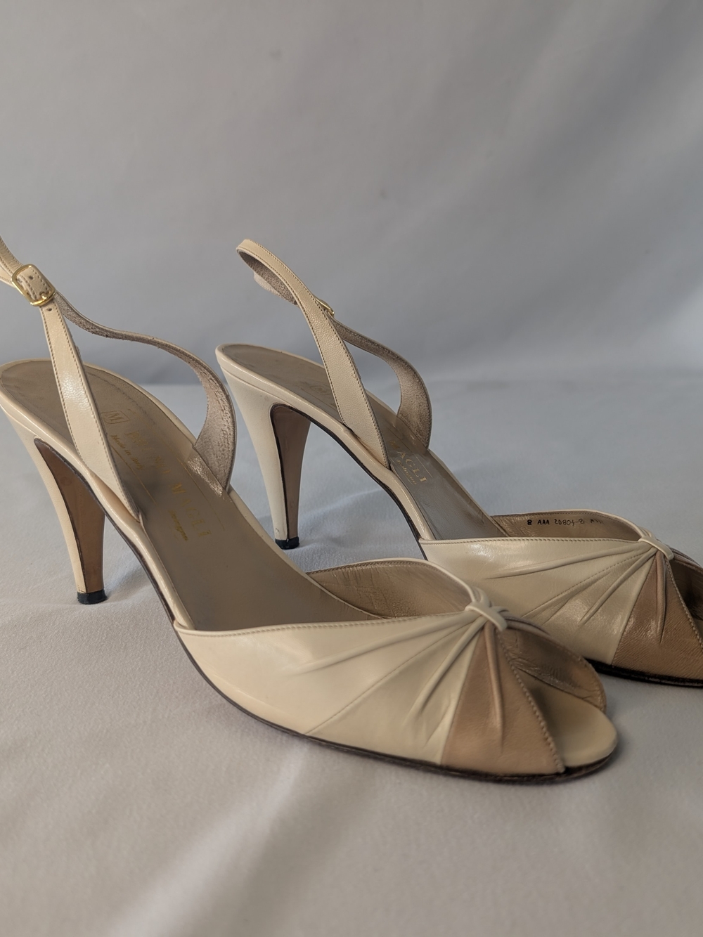 Bruno Magli Elegant Cream & Tan Slingback Heels Size 8